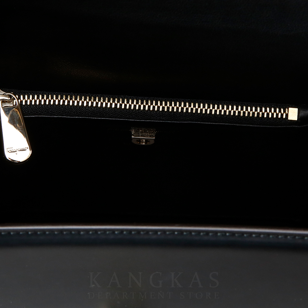 FERRAGAMO(USED)페레가모 21H645 빅시즈 탑핸들백